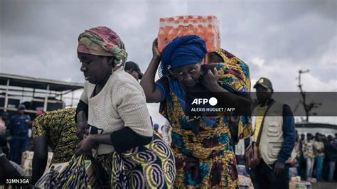 Mujeres En El Congo Son Azotadas Por Llevar Faldas Cortas Horas Puebla