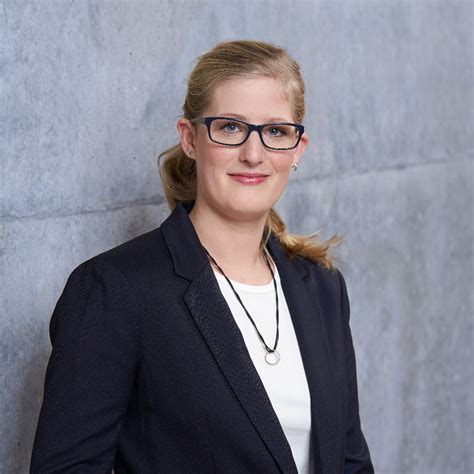 Kolonialisierung, kolonisierung, kolonisation, bezeichnet a) die erschließung eines bisher menschlich nicht genutzten naturraumes und b) die… Dorothea Wölk - Doktorand - Fraunhofer-Institut für ...