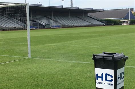 It has been the home ground of the association football clubs bk fremad amager and b 1908 since its auguration in september 1922. Fremad Amager får lys, varme og kunstgræs