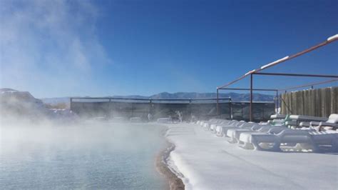 Visit The Underrated Desert Reef Hot Spring In Colorado