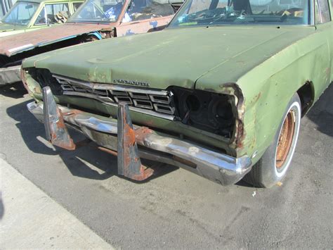 In Brooklyn USA | Abandoned cars, Antique cars, Classic cars