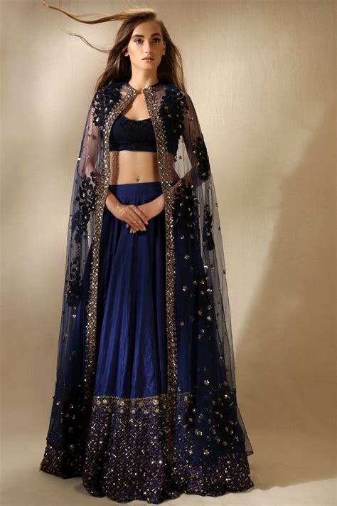 Online shopping indian wedding dresses and bridal wear. Let Traditional Functions Feel The Modesty In Designer ...