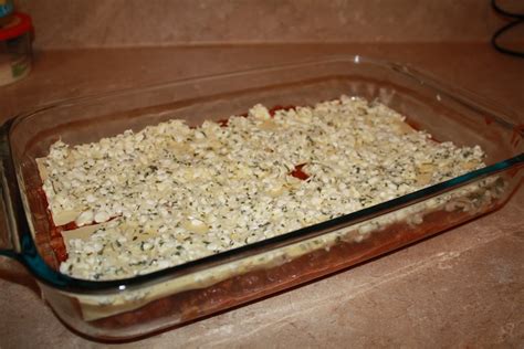 Prep time is about 15 minutes and cooking time is 15 minutes at 350 °f. Everyday Re-Creations: Paula Deen's Lots O' Meat Lasagna