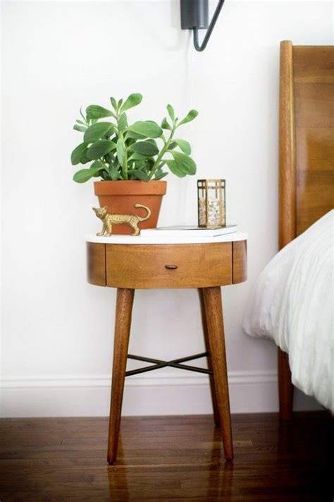 Room Plants Images And Inspiring Decorating Ideas Bedside Table Round