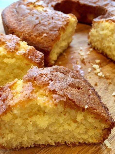 Viel saftiges obst, quark und joghurt sorgen für köstlichen und schlanken kuchengenuss. Schwedischer Sockerkaka mit Safran - Rezept für leckeren ...