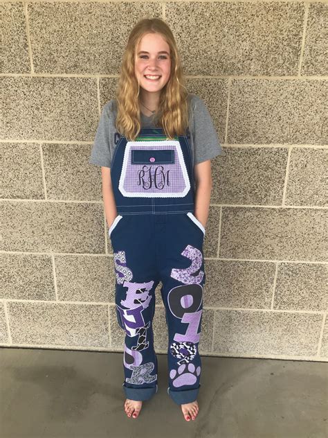 Senior Overalls Halloween Costumes With Overalls Spirit Week Outfits