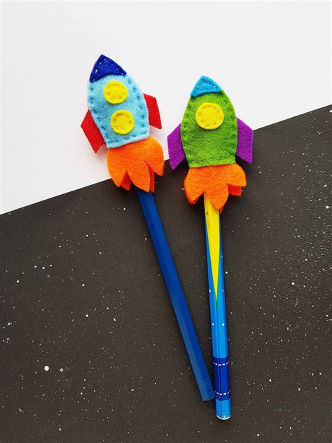 Diy Space Rocket Pencil Toppers Pencil Toppers Rocket Craft Alien