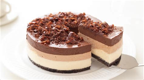 We finished our favorite chocolate mousse right away. トリプル・チョコレートムースの作り方 Triple Chocolate Mousse Cake｜HidaMari ...