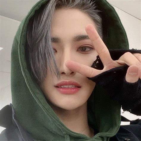 Seonghwa Pics On Twitter Green Hair Eboy Aesthetic Green Aesthetic