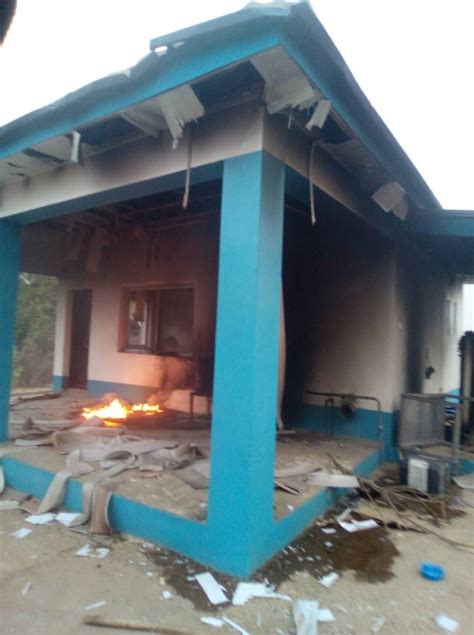 The residence of popular yoruba activist, sunday adeyemo also known as sunday igboho has been allegedly attacked by men of the nigerian army. Two people dead, houses, 11 cars burnt as Sunday Igboho's ...