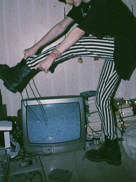 lillpsycho credits to momo tumblr grunge photography grunge aesthetic aesthetic grunge