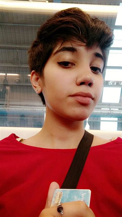 Potent ayurvedic hair oil to make dull, thin hair appear luscious and bouncy. Indian Girl got a Pixie Cut - All About Hair