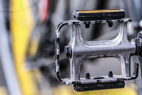 How To Remove And Install Bicycle Pedals Auto Jems