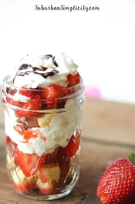 Strawberry Shortcake In A Jar Strawberry Dessert