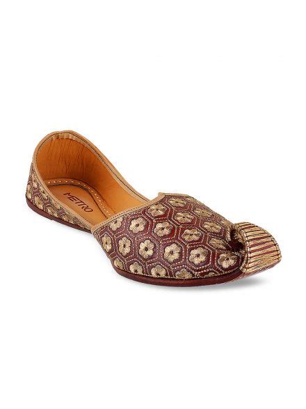 13 Shoe Styles To Pair With Your Sherwani ⋆