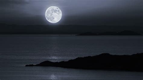 Full Moon Over The Ocean Wallpaper Backiee