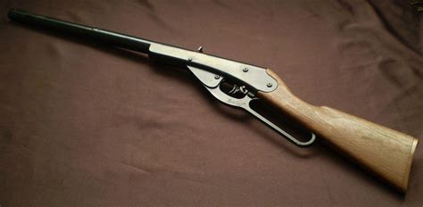 Vintage Daisy BB Gun Rifle Model 105 B 1975