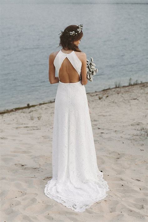 Maybe you would like to learn more about one of these? Galerie mit Hochzeitsideen | Brautkleid schlicht ...