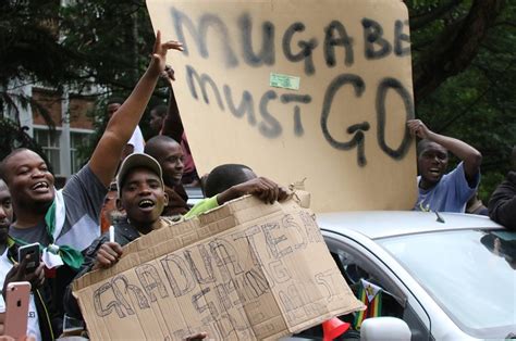 Thousands Of Zimbabweans Celebrate Ousting Of Robert Mugabe Multimedia Telesur English