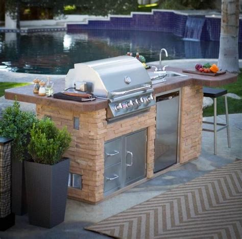Follow the tips in our guide to find the perfect outdoor space, get the right layout for your cooking needs, and design the ultimate outdoor kitchen! Superb Do It Yourself Outdoor Kitchens Kits Brick Kitchen ...