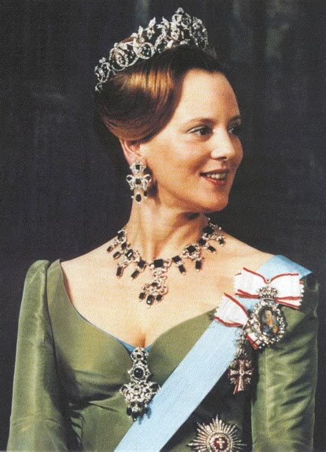 And we're celebrating with take a walk down memory lane and see how a young elizabeth began making her mark right from. The Royal Order of Sartorial Splendor: Royal Splendor 101 ...