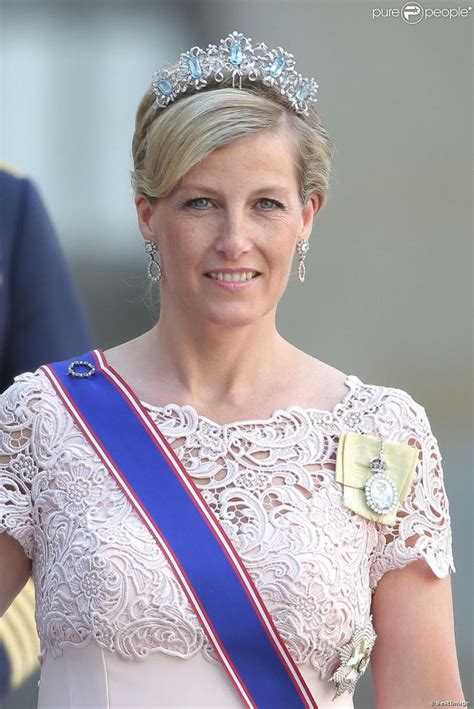 The queen, the dresser and the wardrobe, that the headpiece. Countess Sophie of Wessex; wedding of Princess Madeleine ...