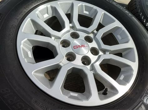 Gmc Sierra Yukon Oem Wheels And Michelin Tires