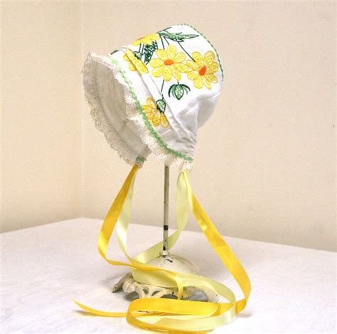 Sunny Daisies Vintage Embroidery Baby Bonnet Summer Baby Etsy
