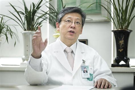 췌장암이라는 단어가 주는 무게감은 매우 큽니다. 10대암 명의⑩ "췌장암, 미리 겁먹지 말고 희망 가지고 ...
