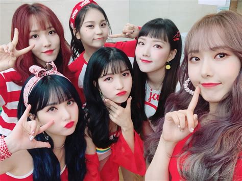 Yerin, sowon the position of yerin in gfriend is mainly sub vocalist. GFRIENDメンバーカラーとグループカラーの公式は何色？ | 韓流diary