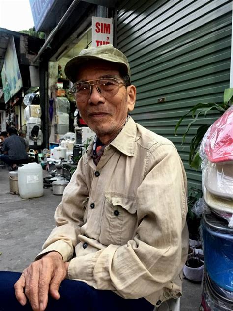 Câu chuyện đời khiến người đọc rớt nước mắt của nsnd trần hạnh qua lời kể của nghệ sĩ tùng dương. Cuộc sống của NSND Trần Hạnh ở tuổi xế chiều