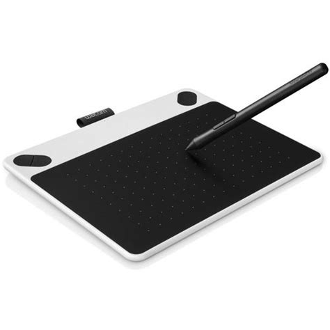 Wacom is a brand of drawing tablet popular with professional digital artists and amateurs alike. Tablet - 6 x 3,7pol - Wacom Intuos Draw Creative Pen ...