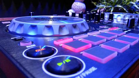 Las mejores controladoras DJ Guía definitiva