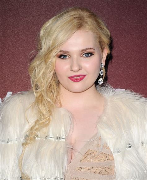 Abigail Breslin Pictures