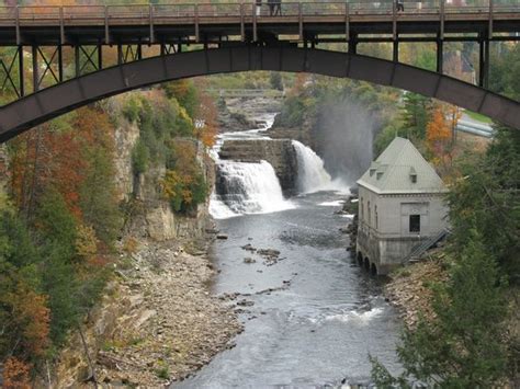 Secure payments, 24/7 support and a book with confidence guarantee Visiter Keeseville : Tourisme à Keeseville, État de New York