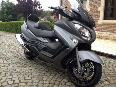 Power has never flowed with such ease. 2007 Suzuki Burgman 650 Exec - Moto.ZombDrive.COM
