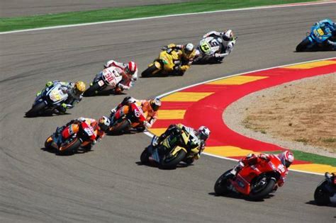 La compétition se déroule de mars à novembre sous la forme d'un championnat du monde. Moto GP 2019: Barcelona's motorbike grand prix [UPDATED IN ...