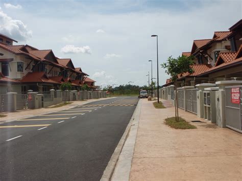 Setia alam mall is the neighbourhood mall which houses a myriad of retail outlets, eateries, health. WELCOME TO PROPERTY AUCTION & SALES: 2 STOREY LINK HOUSE ...