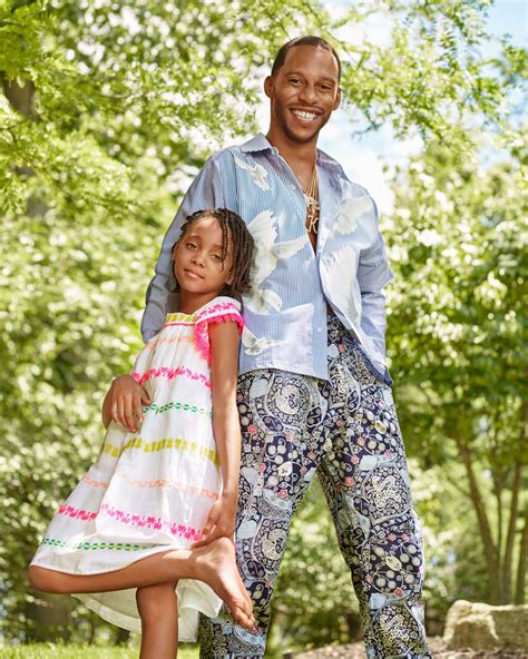 Nfl Star Victor Cruz Teaches His Daughter To Embrace Her Afro Latina Heritage