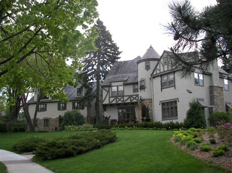 There are currently 96 properties with a median home value on w lake harriet pkwy of $308,250, $39,008 more than this home. Lake Harriet Homes in Minneapolis... by Twin Cities Homes ...