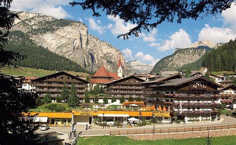 Hotel Antares Updated Prices Reviews And Photos Val Gardenaselva Di