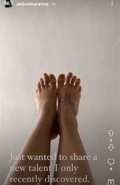 Jasika Nicole Feet 5 Photos Sexy Feets Celeb Feets