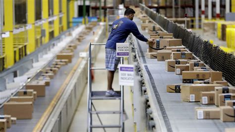 Amazon Conducting Warehouse Job Fairs Today