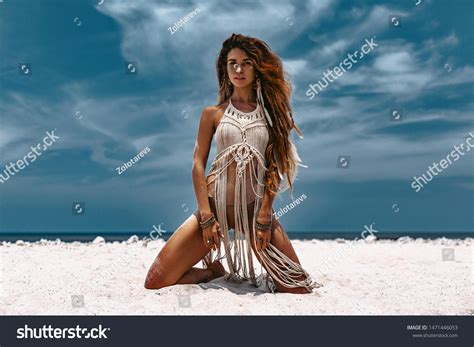 Aboriginal Sexy 1 254 Photos Et Images De Stock Shutterstock