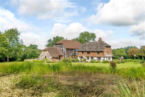 An Idyllic 600 Year Old Grade Ii Listed House In The Beautiful West