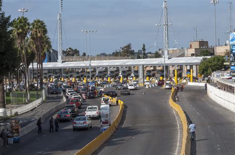 Tijuana Border Crossing San Diego Defenders Attorney Daniel Smith
