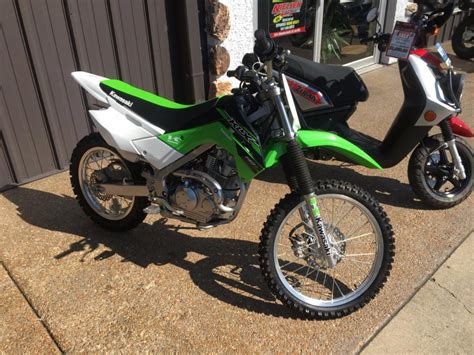 Basic physics tells us that bigger wheels roll faster and we are offering a selection of dirt jumping mtbs from bmx brands to keep the connection close. 1983 Kawasaki Kz 550 Motorcycles for sale