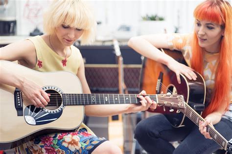 MonaLisa Twins | Twins, Photo studio, Gallery