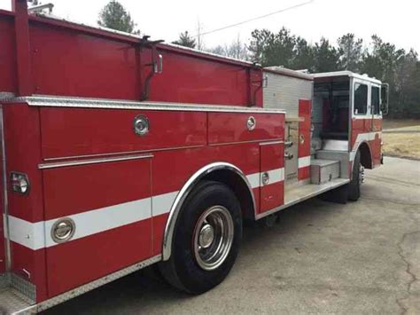 Pierce Arrow 1986 Emergency And Fire Trucks