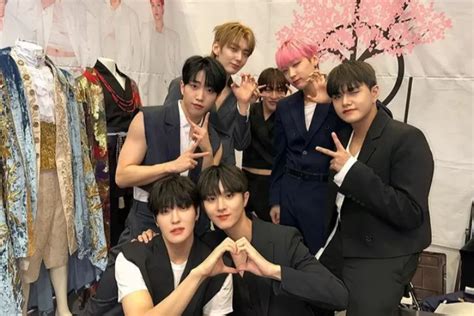 KINGDOM Produksi Ulang dan Buang Semua Album yang Miliki Desain Mirip
